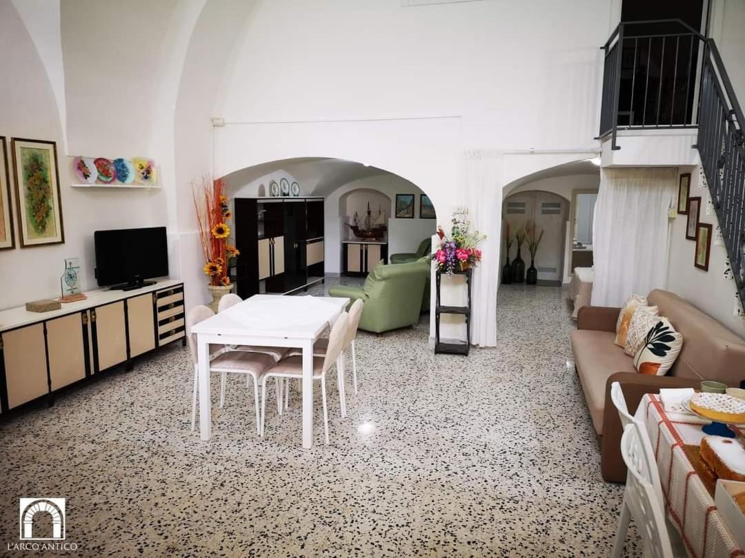 Arco Antico Hotel Grassano Eksteriør billede